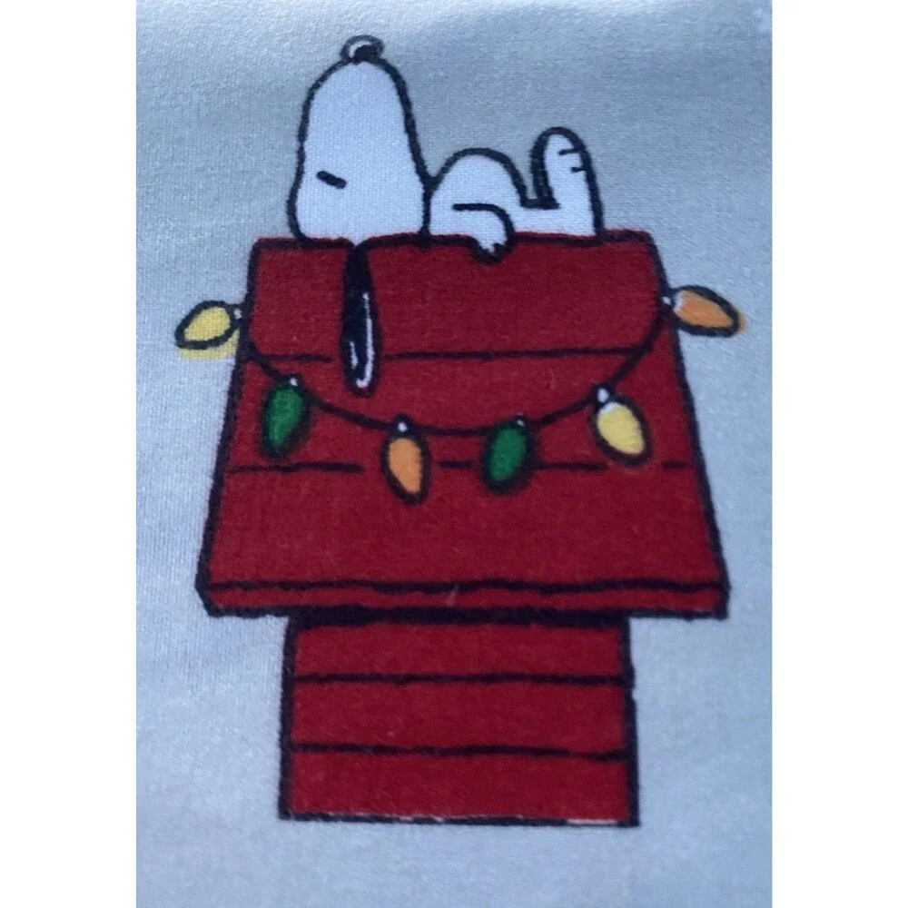 NWT PEANUTS Christmas Holiday Queen 4 Pc Sheet Set Snoopy Woodstock Snowflakes